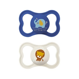 MAM Air Silikon Schnuller im 2er-Set, extra leichtes und luftiges Schilddesign, zahnfreundlicher Baby Schnuller aus speziellem MAM SkinSoft Silikon mit Schnullerbox, 16+ Monate, Elefant/Löwe - 1