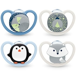 NUK Space Schnuller 4er Set | 2x Space & 2x Space Night mit Leuchteffekt | Silikon | 0-6 Monate | mit extra Belüftung und kiefergerechter Form | Pinguin und Fuchs - 1